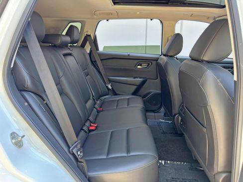 Used 2024 Nissan Rogue SL w/ SL Premium Package FWD image 36