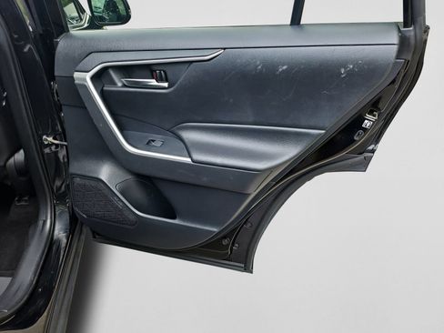 Used 2019 Toyota RAV4 XLE Premium w/ All Weather Liner Package AWD/4WD image 36