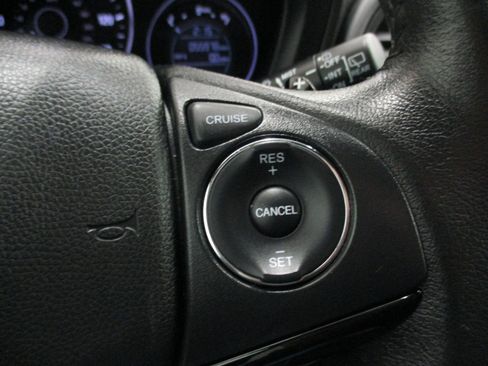 Used 2021 Honda HR-V Sport image 22