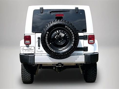 Used 2018 Jeep Wrangler Unlimited Sahara w/ Connectivity Group image 6