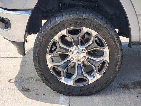 Used 2020 RAM 1500 Limited AWD/4WD image 10