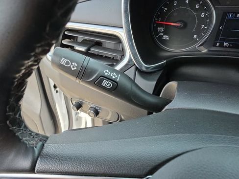 Used 2024 Chevrolet Equinox LT AWD/4WD image 23