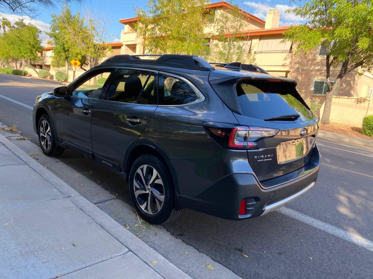 Used 2020 Subaru Outback Touring w/ Popular Package #2 AWD/4WD image 55