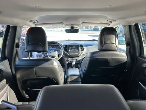 Used 2021 Jeep Cherokee Latitude Plus image 33