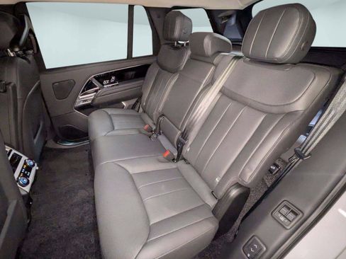 New 2026 Land Rover Range Rover Long Wheelbase SE AWD/4WD image 25