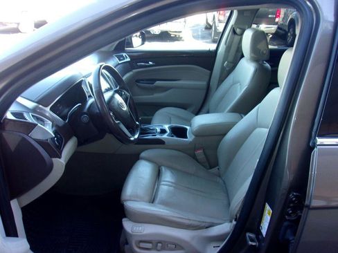 Used 2016 Cadillac SRX Luxury w/ Driver Awareness Package image 10