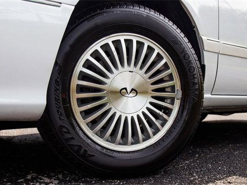 Used 1996 INFINITI I30 image 16