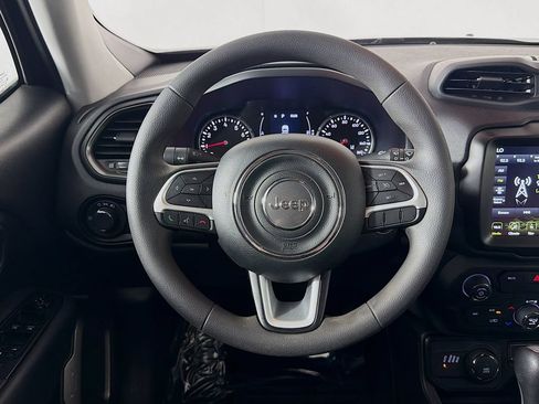 Used 2023 Jeep Renegade Latitude AWD/4WD image 11