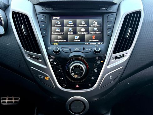 Used 2014 Hyundai Veloster w/ Style Package 02 image 26