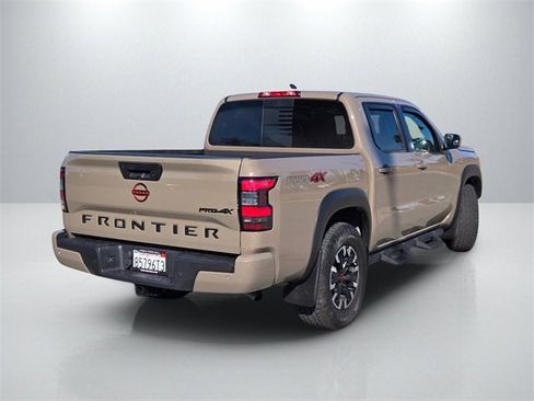 Used 2023 Nissan Frontier PRO-4X w/ Technology Package image 4