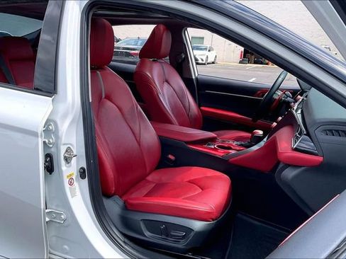 Used 2019 Toyota Camry XSE w/ Driver Assist Package image 7