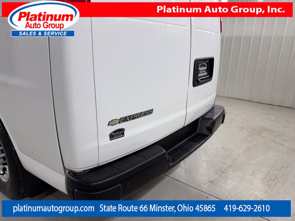 Used 2020 Chevrolet Express 3500 Extended w/ Driver Convenience Package RWD image 44