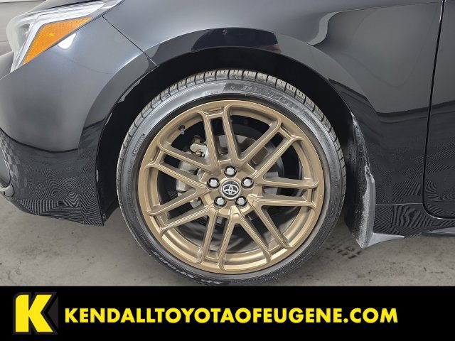 Certified 2025 Toyota Corolla Hatchback w/ SE Package FWD image 9