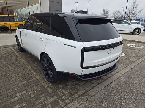 Used 2023 Land Rover Range Rover SV image 7