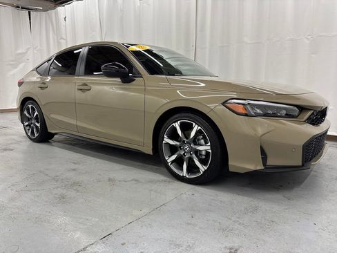 Used 2025 Honda Civic Sport Touring image 7