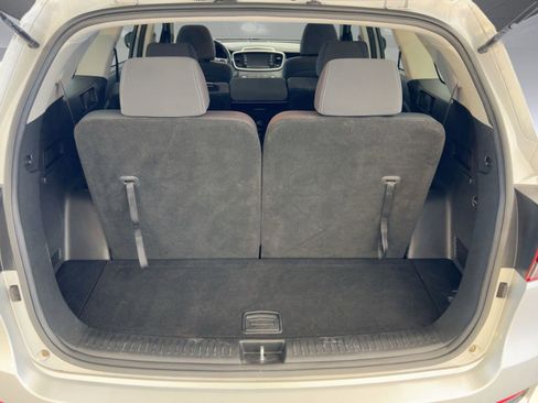 Used 2020 Kia Sorento S image 33