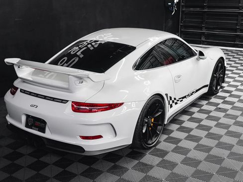 Used 2015 Porsche 911 GT3 RWD image 21
