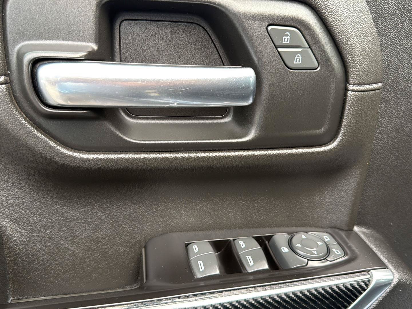 Used 2019 Chevrolet Silverado 1500 RST AWD/4WD image 12