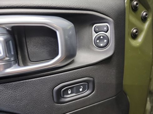 Used 2021 Jeep Wrangler Unlimited Rubicon w/ Uconnect 4C Nav & Sound Group AWD/4WD image 14