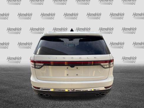 Used 2025 Lincoln Aviator Reserve AWD/4WD image 9