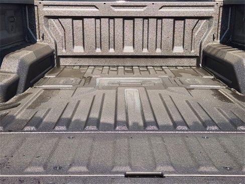 New 2025 GMC Hummer EV 2X image 20