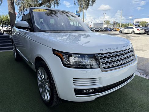 Used 2017 Land Rover Range Rover HSE AWD/4WD image 3