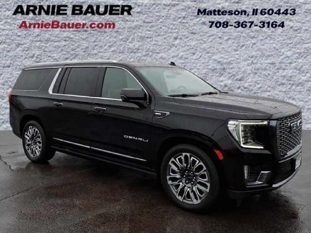 Used 2024 GMC Yukon XL Denali Ultimate AWD/4WD image 1