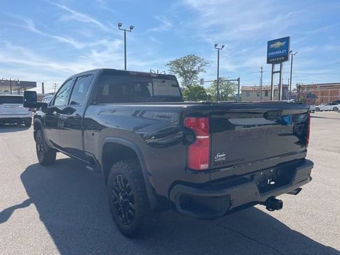 Used 2025 Chevrolet Silverado 2500 LTZ w/ LTZ Plus Package AWD/4WD image 9