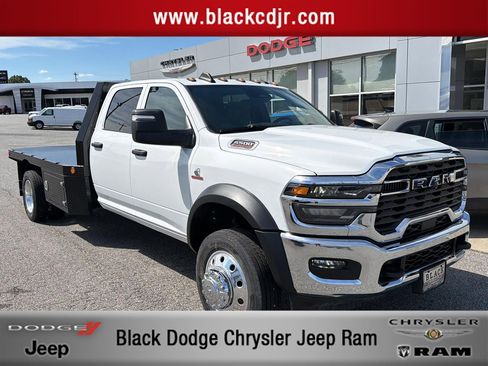 New 2026 RAM 5500 Tradesman w/ Chrome Appearance Group AWD/4WD image 1