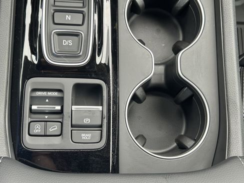 New 2025 Honda Pilot EX-L image 24