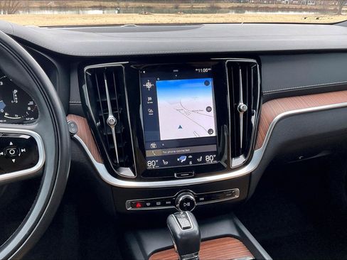 Used 2020 Volvo V60 T5 Cross Country w/ Protection Package Premier image 6