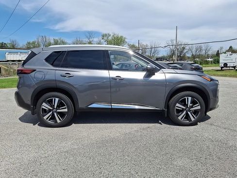 Used 2023 Nissan Rogue Platinum w/ Platinum Premium Package AWD/4WD image 9