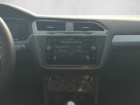 Used 2024 Volkswagen Tiguan S image 12