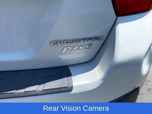Used 2016 Subaru Crosstrek 2.0i Premium AWD/4WD image 6