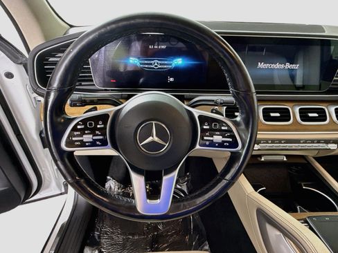 Used 2023 Mercedes-Benz GLS 450 4MATIC image 8