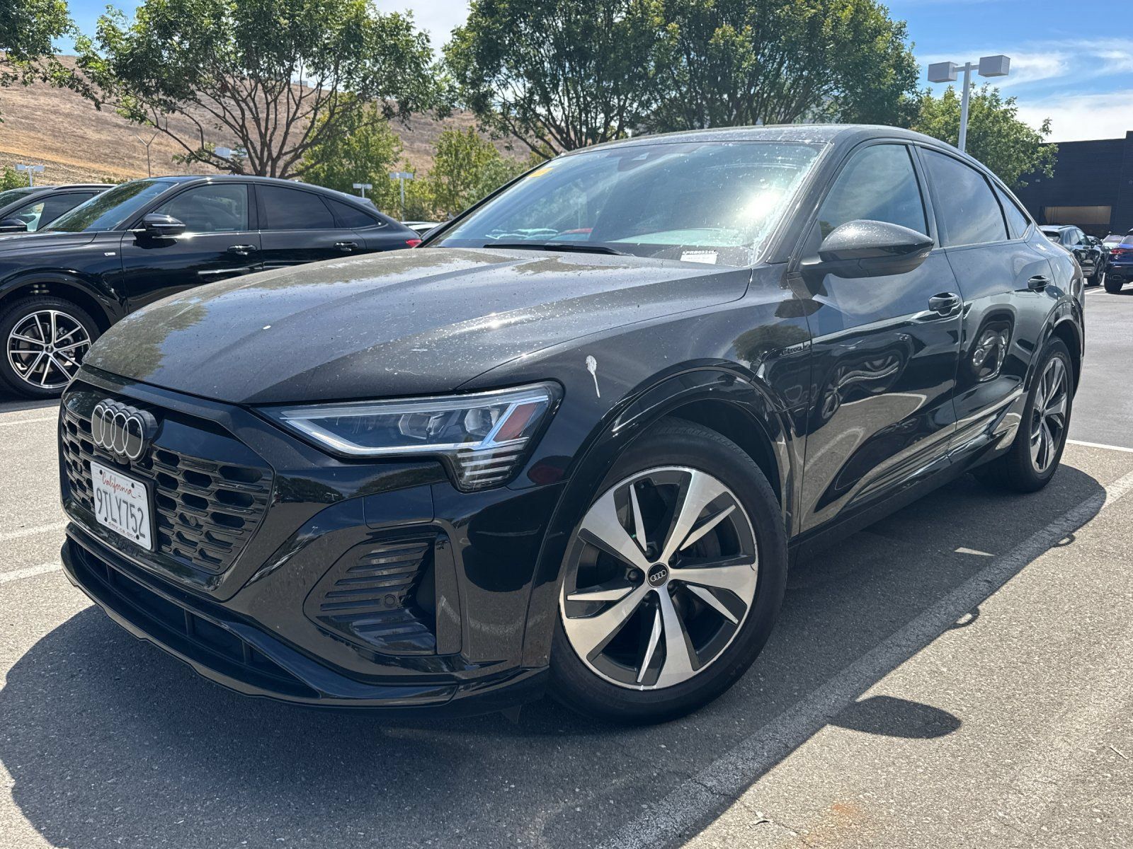 Used 2024 Audi Q8 e-tron Premium AWD/4WD image 2