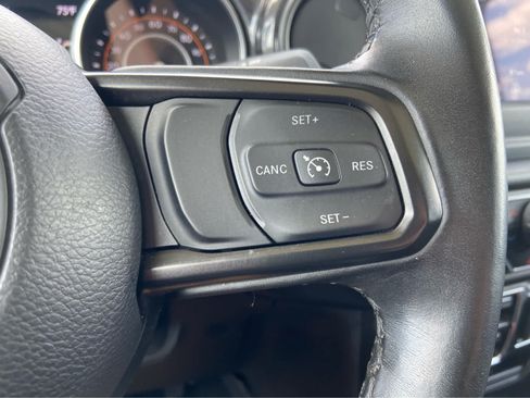 Used 2022 Jeep Gladiator Sport AWD/4WD image 21
