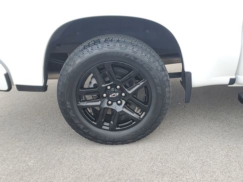 Used 2022 Chevrolet Silverado 1500 RST image 5