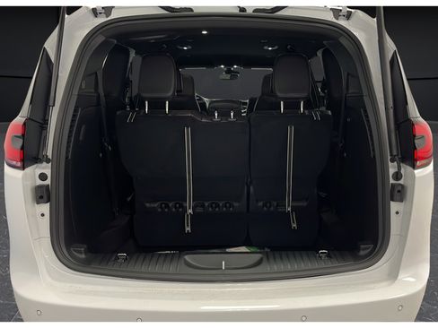 New 2026 Chrysler Pacifica Select AWD/4WD image 36