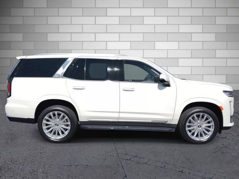 Used 2022 Cadillac Escalade Premium Luxury image 6