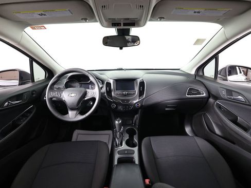 Used 2017 Chevrolet Cruze LT image 27
