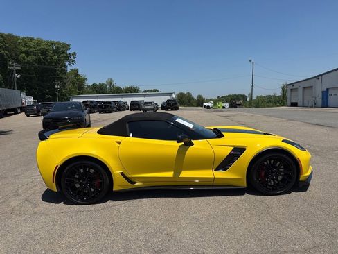 Used 2016 Chevrolet Corvette Z06 w/ 2LZ Preferred Equipment Group RWD image 6