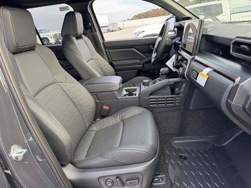 New 2026 Toyota 4Runner TRD Off-Road Premium AWD/4WD image 8