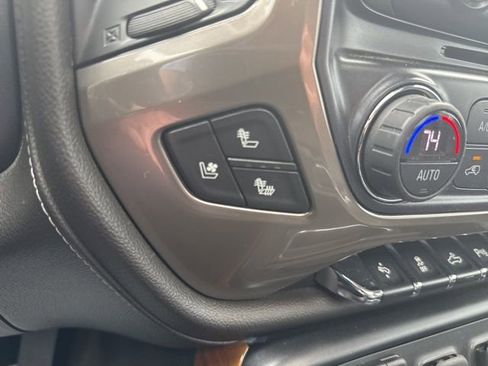 Used 2017 Chevrolet Silverado 2500 High Country w/ Duramax Plus Package image 42