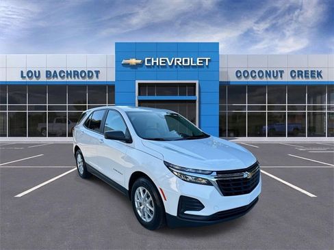 Used 2022 Chevrolet Equinox LS w/ LS Convenience Package image 1