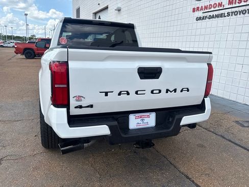 New 2026 Toyota Tacoma SR5 AWD/4WD image 30