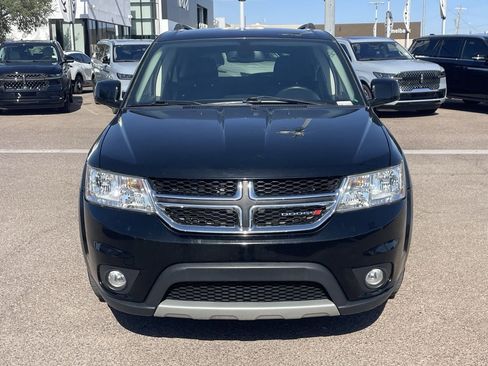 Used 2019 Dodge Journey SE w/ Connectivity Group FWD image 9