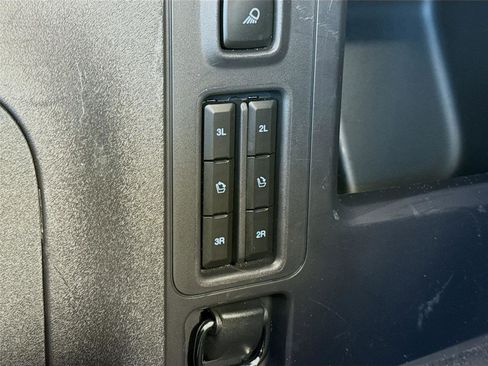 Used 2025 Ford Expedition Max Platinum w/ Stealth Performance Package AWD/4WD image 23