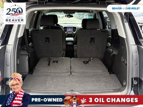 Used 2021 GMC Acadia SLE w/ Driver Convenience Package FWD image 11