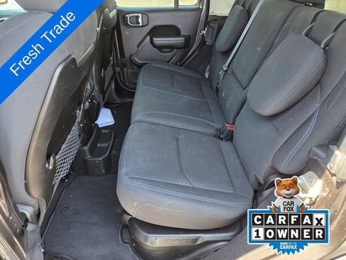 Used 2024 Jeep Wrangler Unlimited Rubicon 4xe AWD/4WD image 11